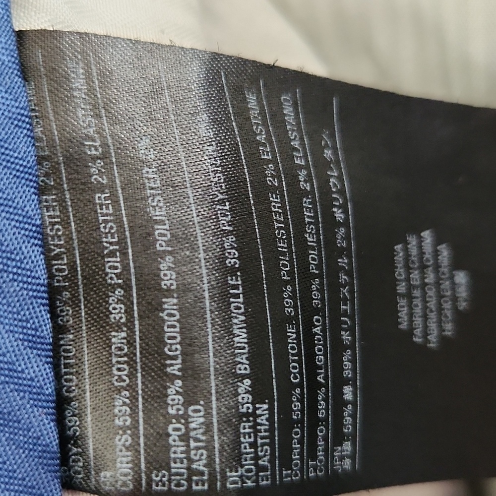 Volcom Shorts - Picture 4 of 4